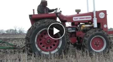 Plowing in Elwood, IL w/ IH 806 front wheel drive assist